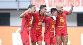 isu panas persija tunggak gaji pemain