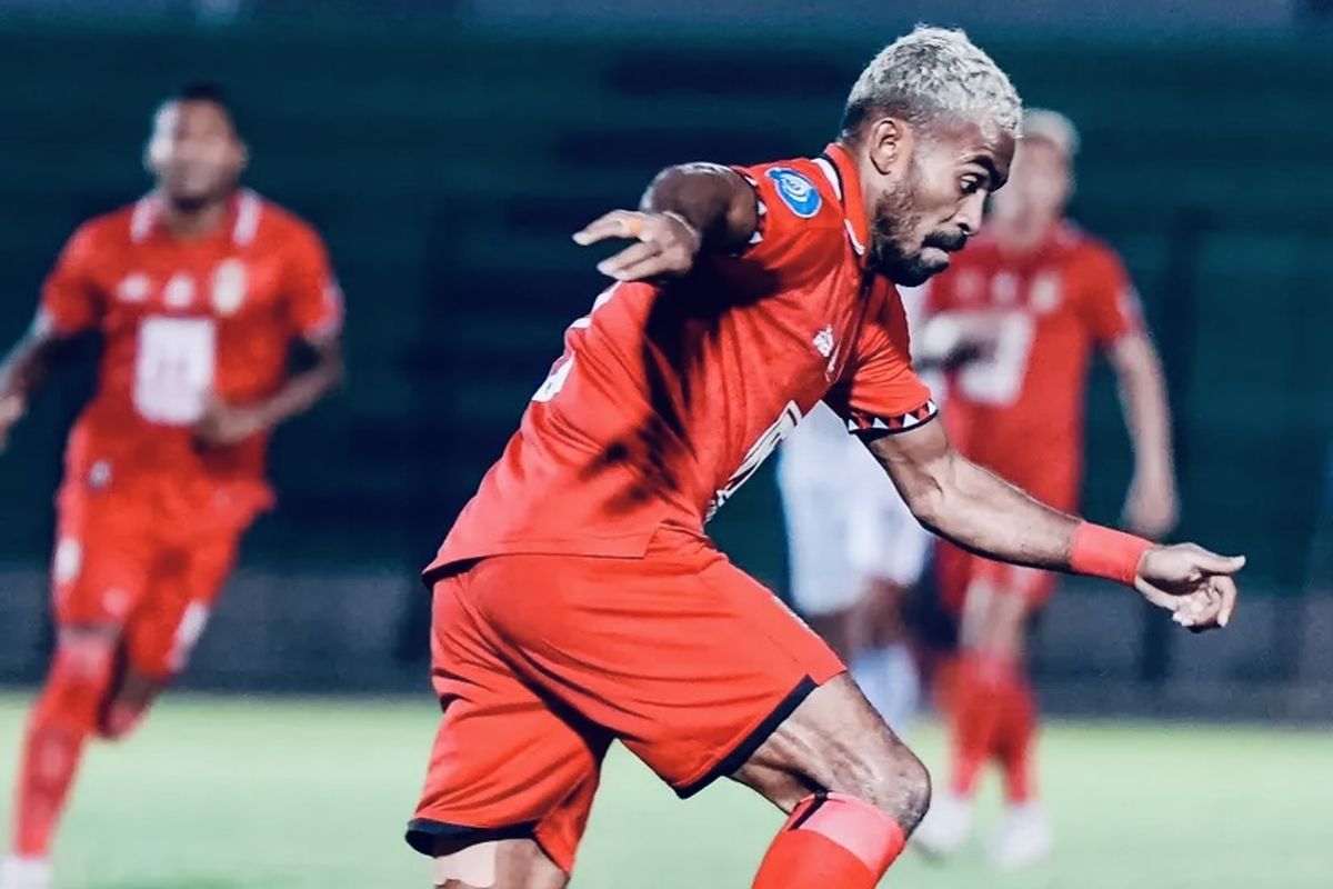 Yakob Sayuri Cetak Hattrick Cepat, Persis Solo Tertekan Sejak Awal
