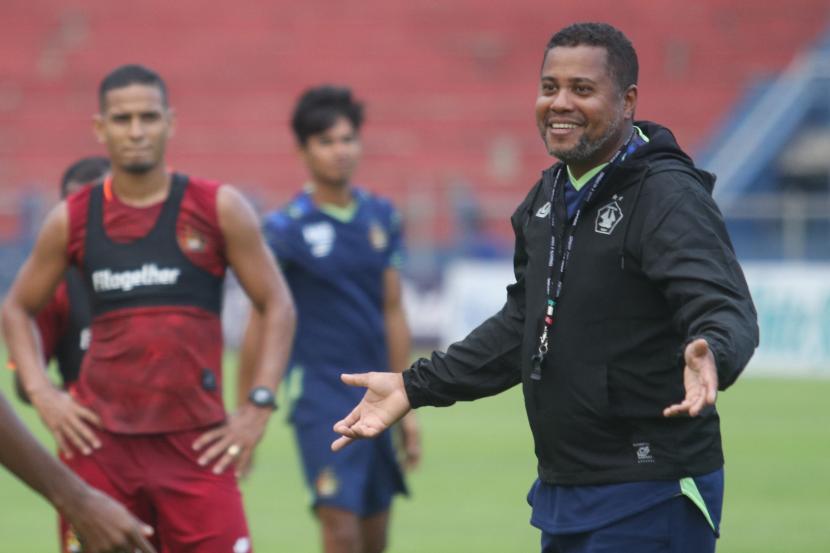 Divaldo Alves