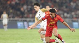 lini belakang persija jakarta tampil buruk, apa kata carlos pena?