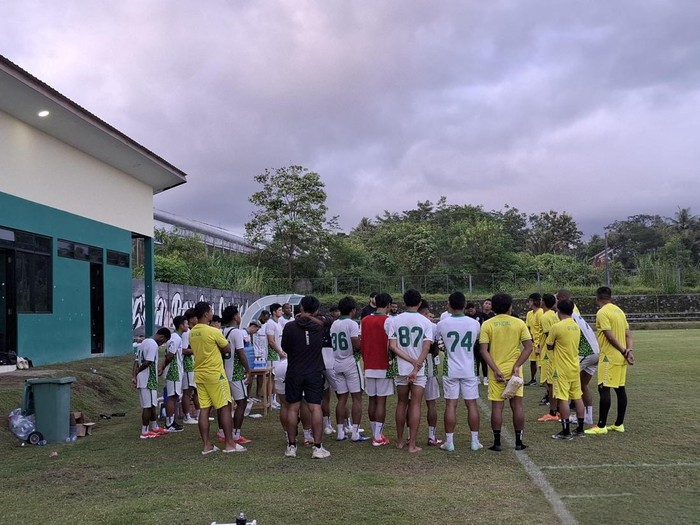 pra pertandingan persib vs pss sleman 260425