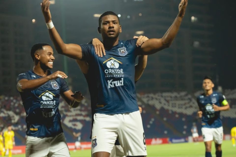 selebrasi pemain svay rieng